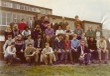 Klassenfoto Dr. J.Th. de Visserschool in Maarssen, Mulo klas 4, schooljaar 1970-1971<br>
rij 1: Meneer Swank, Els Lasthuis, meneer de Boer, Wim Botma, Theo Kramer, Nico Verhoef, meneer van Heusden, Piet Bos<br>
rij 2: Aartje Spelt, Ria van de Klei, Rudi Nanlohy, Peter Vroon, Kees van Ee, Corrie Pesulima, Martin van Ravenswaay, Rob van Vredendaal, Els Oskam, Carla van der Lugt<br>
rij 3: Piet Kool, Luiken Swiers, Bert v/d Tol, Viktor Verkruiysse, Wim Peeters, Hans Oppelaar, Co ? (Voorneveld?), Hennie v/d Schaft, moi, Kees de Jager, Rob Brouwer<br>
rij 4: Teus Molenaar, Aart Peters, Kees Zantinga en Andr&eacute; v/d Mortel